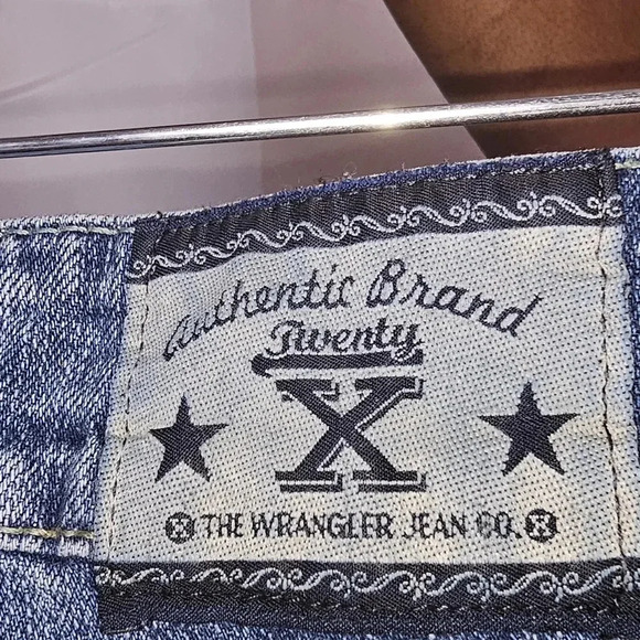 Authentic Brand Twenty X Wrangler Jeans - Picture 5 of 10